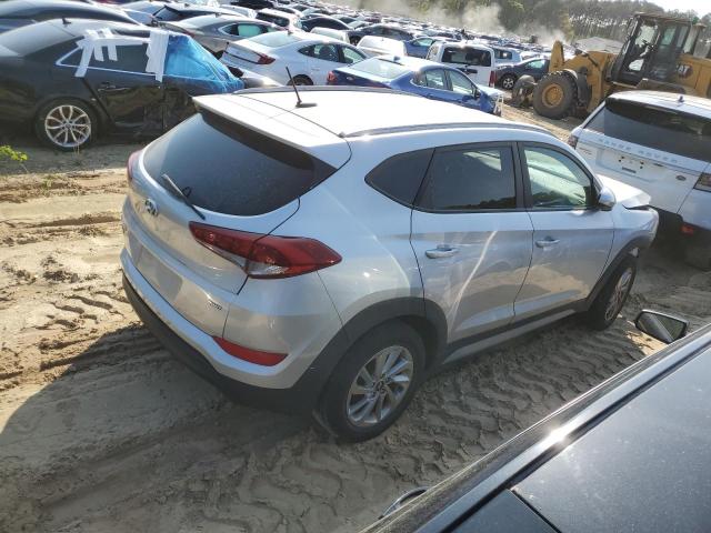 Photo 2 VIN: KM8J3CA41HU546630 - HYUNDAI TUCSON 