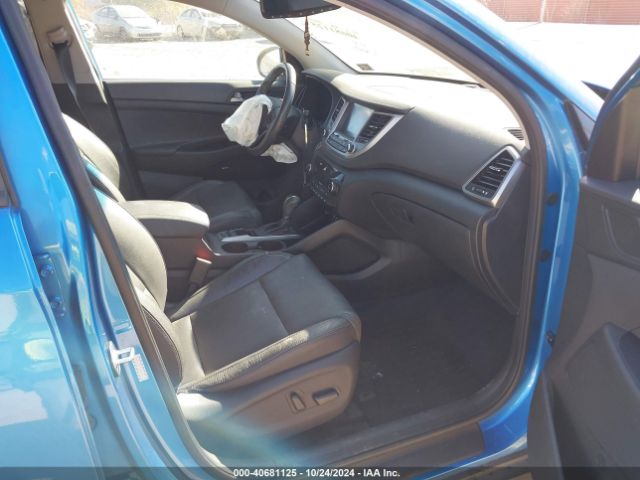 Photo 4 VIN: KM8J3CA41HU548555 - HYUNDAI TUCSON 