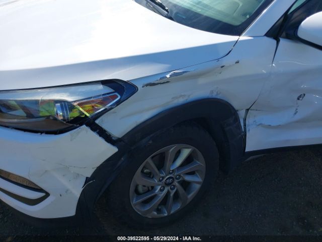 Photo 5 VIN: KM8J3CA41HU562861 - HYUNDAI TUCSON 