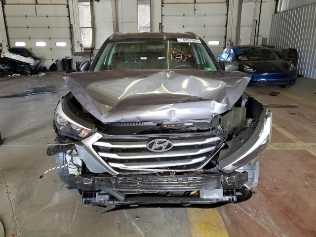 Photo 4 VIN: KM8J3CA41JU624247 - HYUNDAI TUCSON 