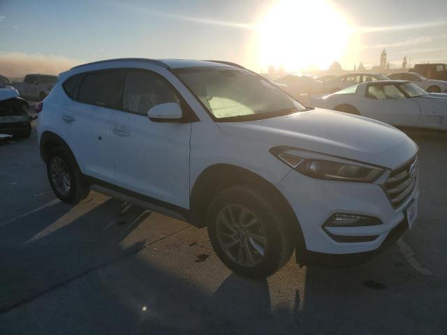 Photo 3 VIN: KM8J3CA41JU673741 - HYUNDAI TUCSON 