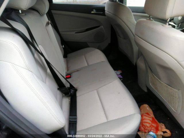 Photo 7 VIN: KM8J3CA41JU674629 - HYUNDAI TUCSON 