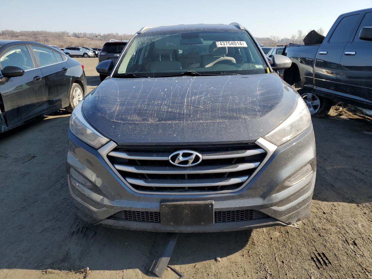 Photo 4 VIN: KM8J3CA41JU681113 - HYUNDAI TUCSON 