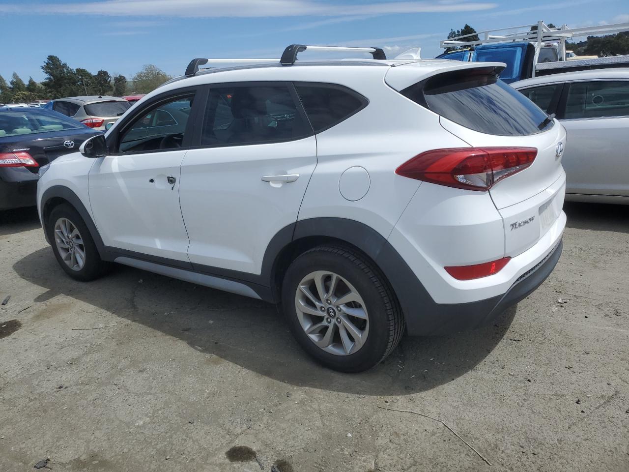 Photo 1 VIN: KM8J3CA41JU690801 - HYUNDAI TUCSON 