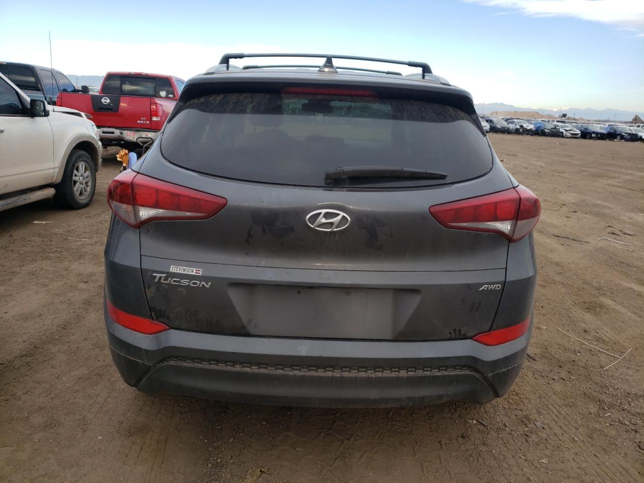 Photo 5 VIN: KM8J3CA41JU692032 - HYUNDAI TUCSON 