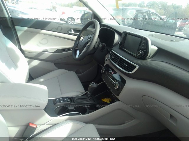 Photo 4 VIN: KM8J3CA41KU056793 - HYUNDAI TUCSON 