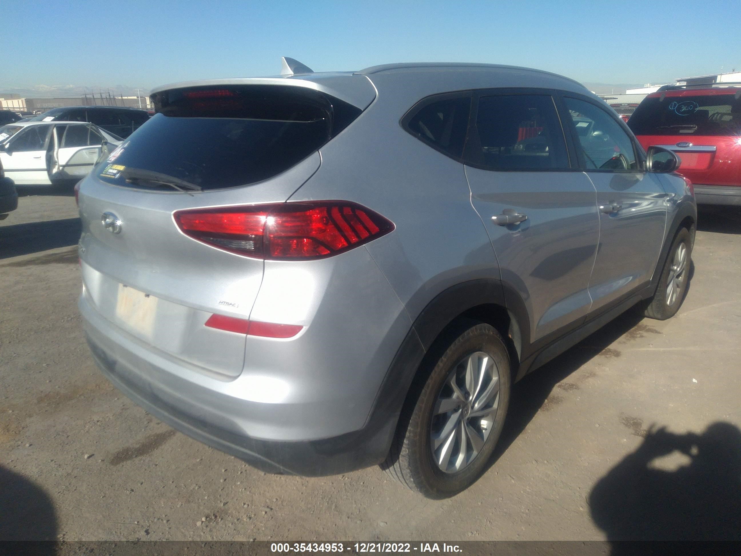 Photo 3 VIN: KM8J3CA41KU986502 - HYUNDAI TUCSON 