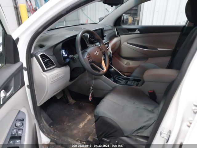 Photo 4 VIN: KM8J3CA41LU104830 - HYUNDAI TUCSON 