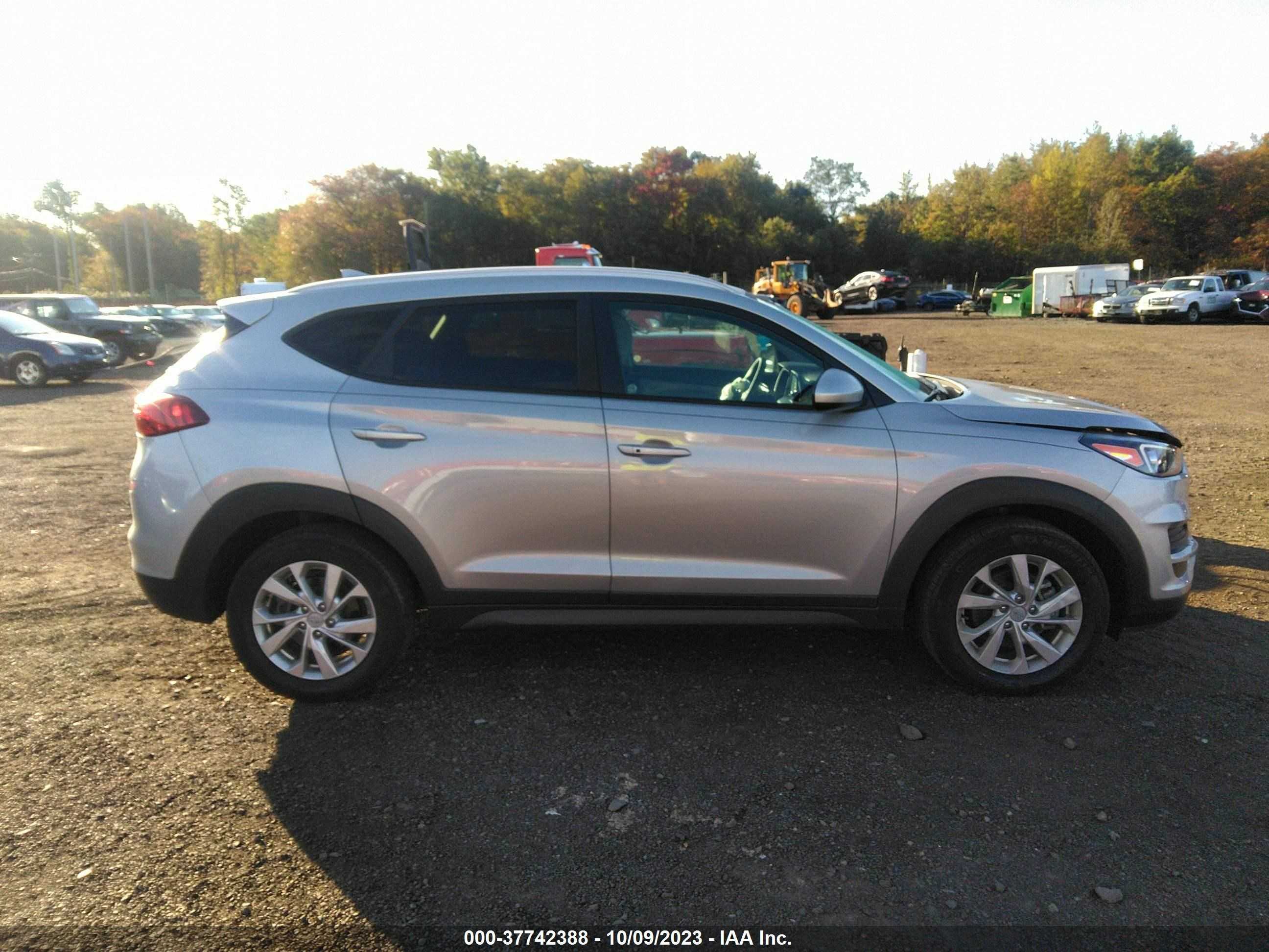 Photo 12 VIN: KM8J3CA41LU168950 - HYUNDAI TUCSON 