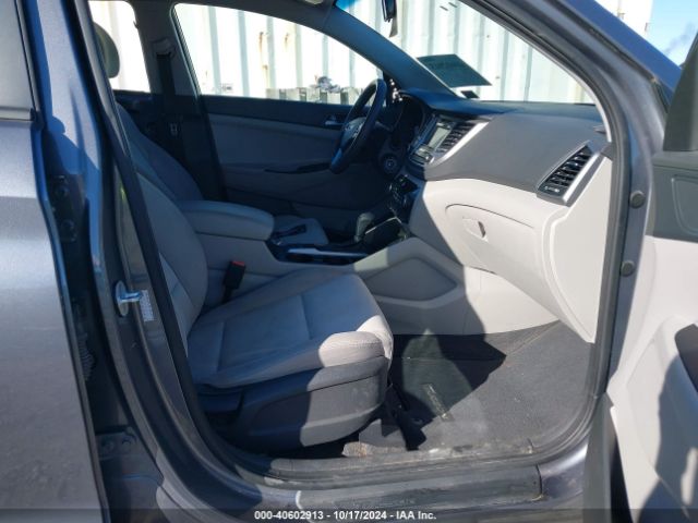 Photo 4 VIN: KM8J3CA42GU222679 - HYUNDAI TUCSON 