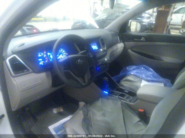 Photo 4 VIN: KM8J3CA42GU237408 - HYUNDAI TUCSON 