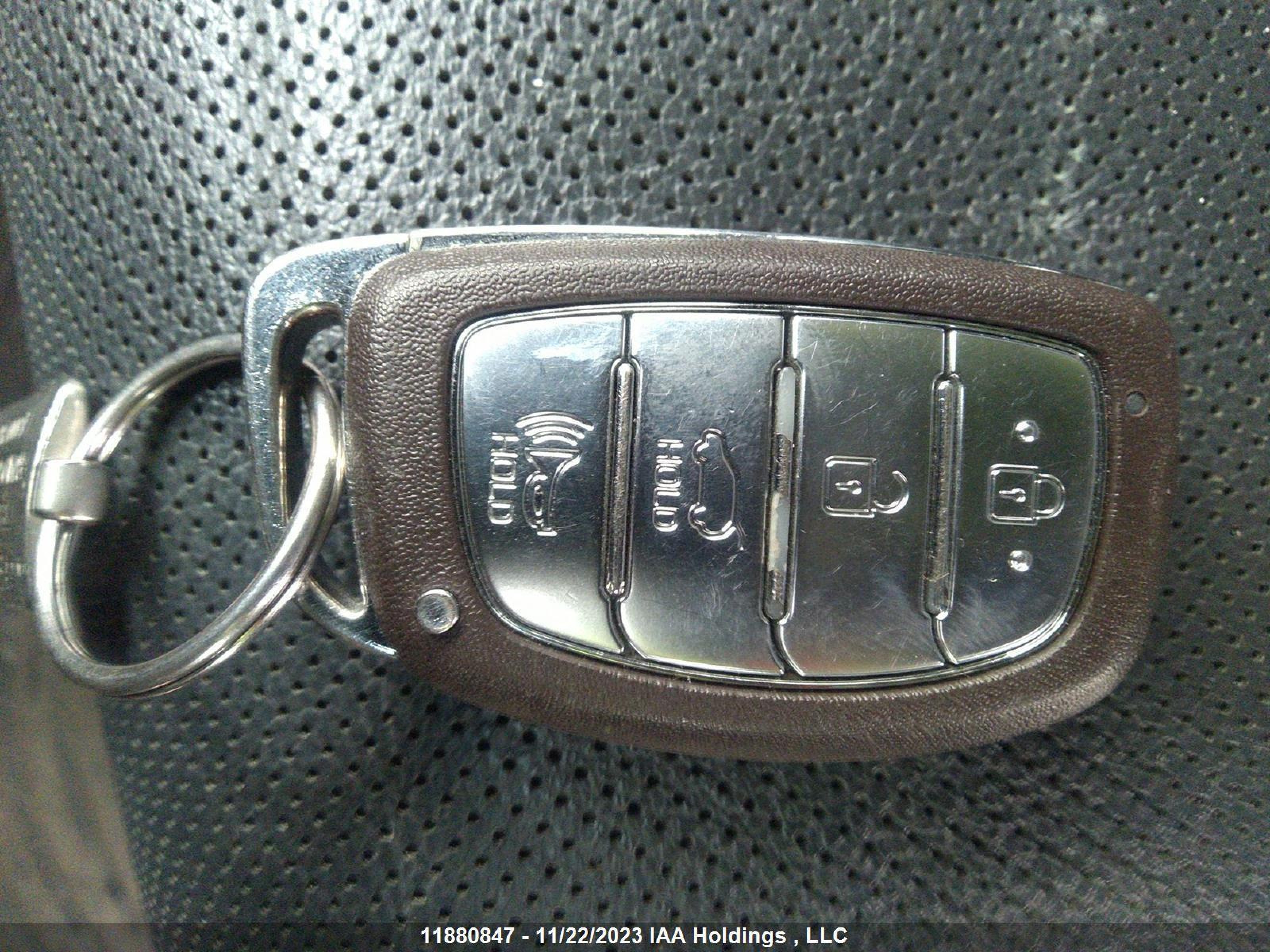 Photo 10 VIN: KM8J3CA42GU241281 - HYUNDAI TUCSON 