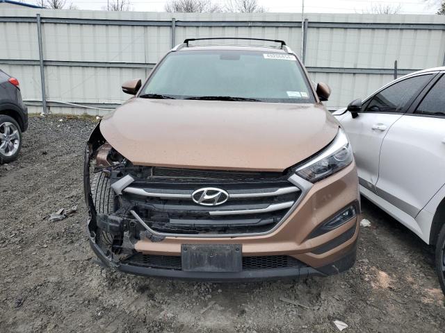 Photo 4 VIN: KM8J3CA42HU431583 - HYUNDAI TUCSON 