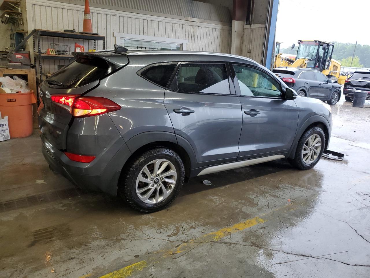 Photo 2 VIN: KM8J3CA42HU531537 - HYUNDAI TUCSON 