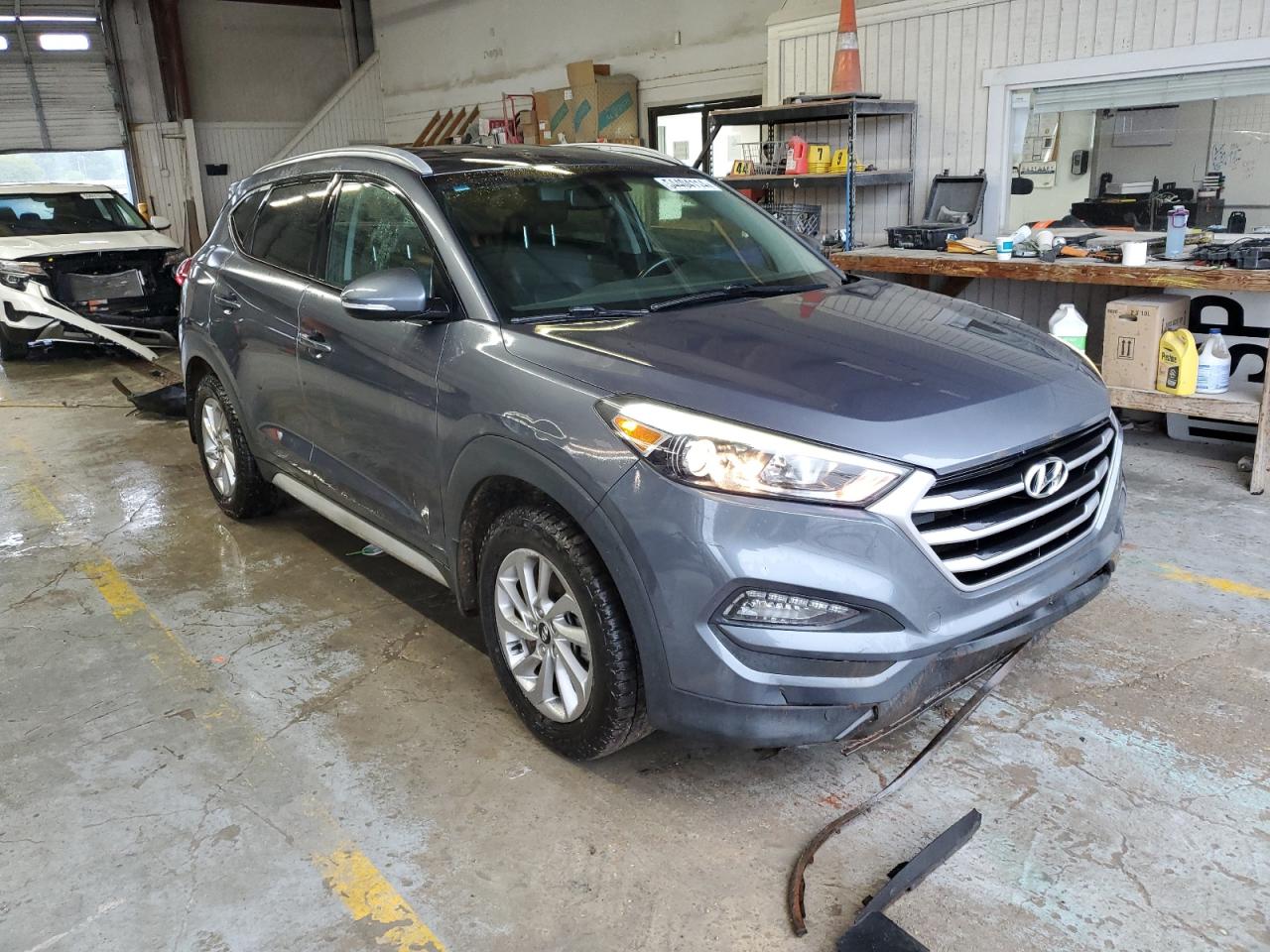 Photo 3 VIN: KM8J3CA42HU531537 - HYUNDAI TUCSON 