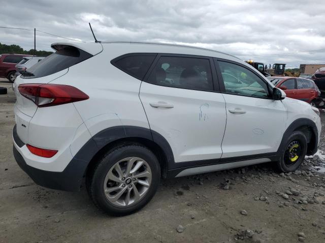 Photo 2 VIN: KM8J3CA42HU553568 - HYUNDAI TUCSON LIM 