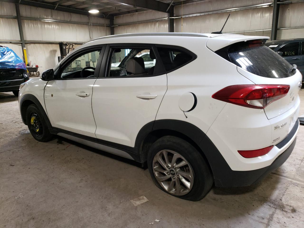 Photo 1 VIN: KM8J3CA42HU574260 - HYUNDAI TUCSON 