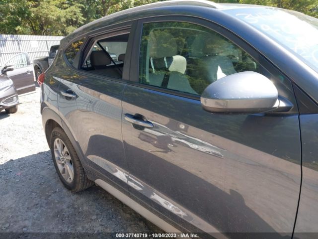 Photo 5 VIN: KM8J3CA42JU602841 - HYUNDAI TUCSON 