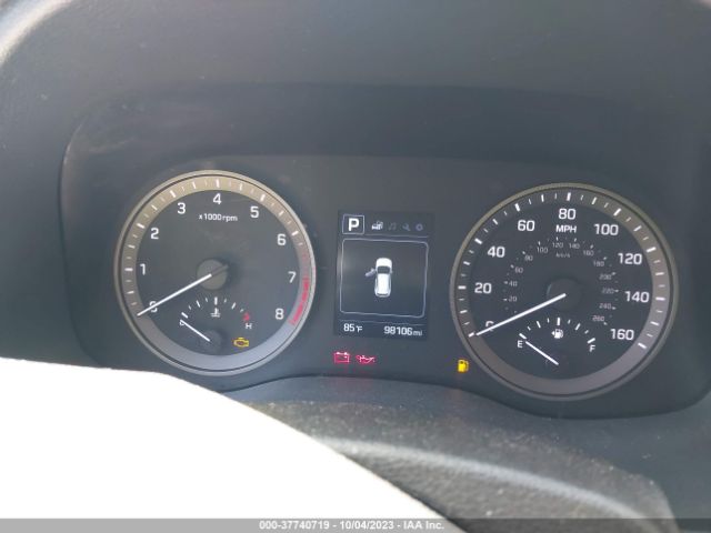 Photo 6 VIN: KM8J3CA42JU602841 - HYUNDAI TUCSON 