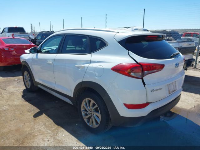 Photo 2 VIN: KM8J3CA42JU666104 - HYUNDAI TUCSON 