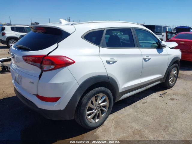 Photo 3 VIN: KM8J3CA42JU666104 - HYUNDAI TUCSON 