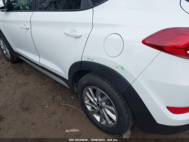 Photo 5 VIN: KM8J3CA42JU679760 - HYUNDAI TUCSON 