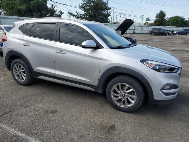 Photo 3 VIN: KM8J3CA42JU695781 - HYUNDAI TUCSON 