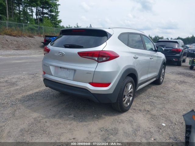 Photo 3 VIN: KM8J3CA42JU721506 - HYUNDAI TUCSON 