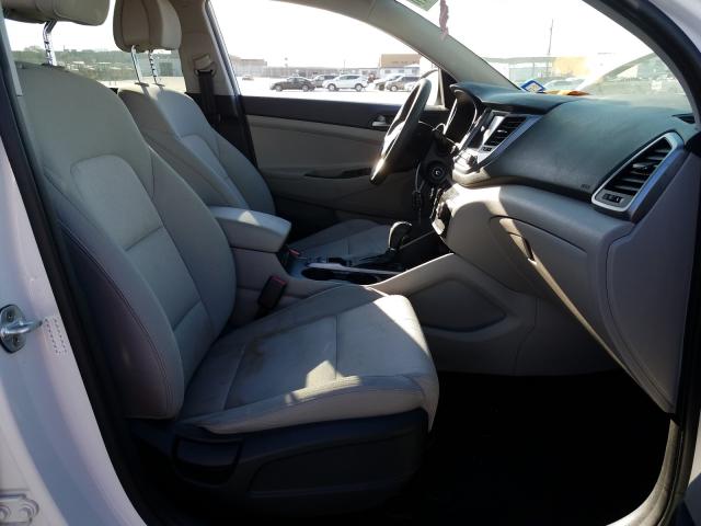 Photo 4 VIN: KM8J3CA42JU727225 - HYUNDAI TUCSON 