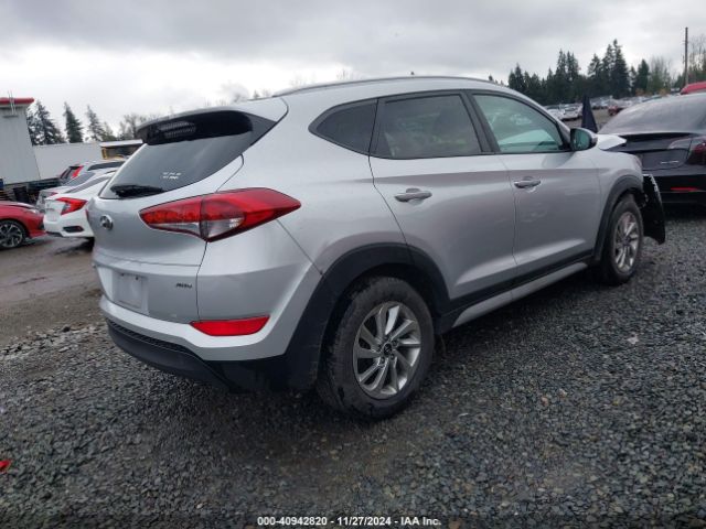 Photo 3 VIN: KM8J3CA42JU729007 - HYUNDAI TUCSON 