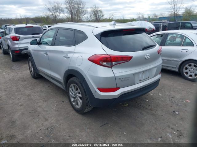 Photo 2 VIN: KM8J3CA42JU767949 - HYUNDAI TUCSON 