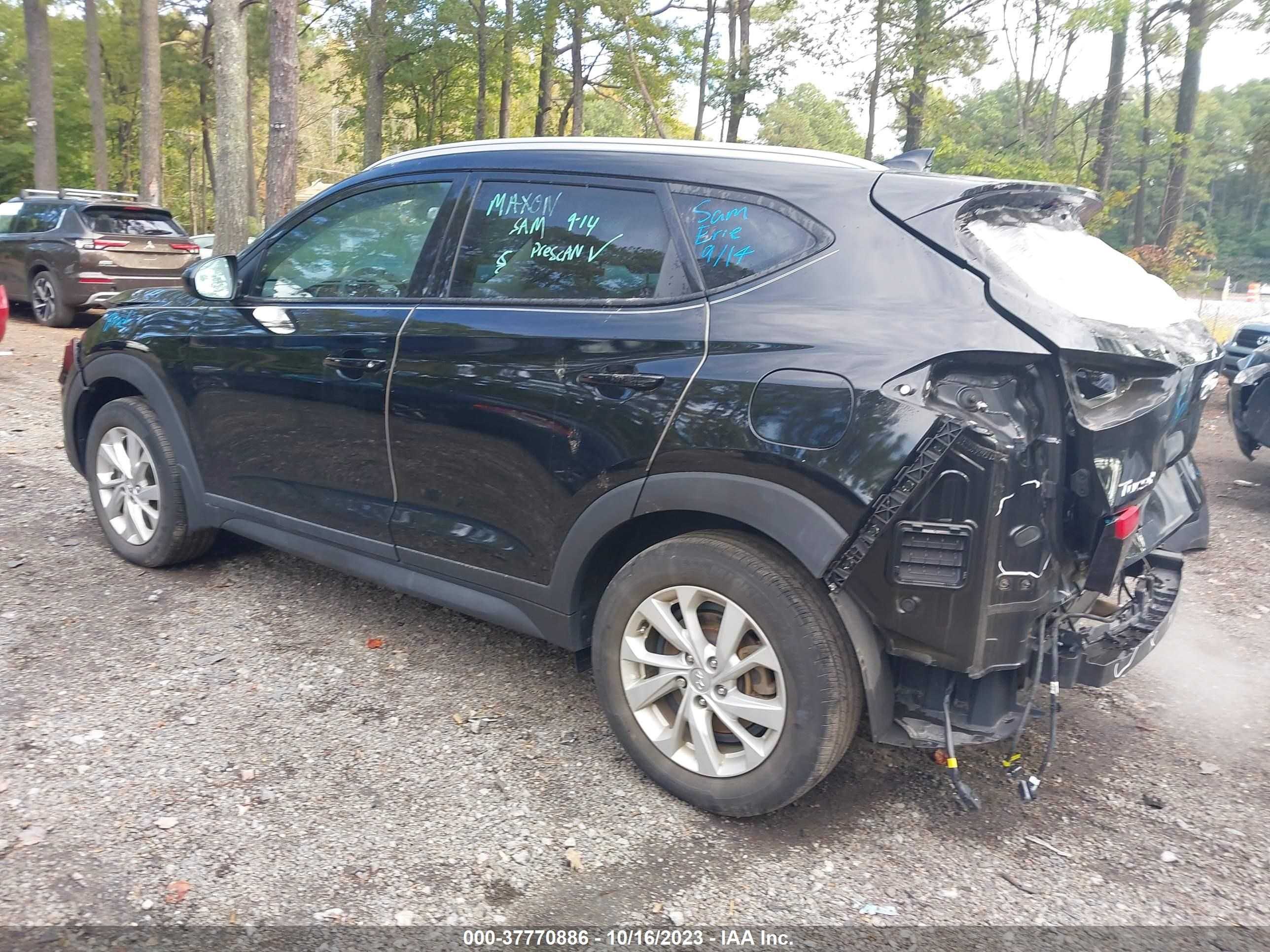 Photo 2 VIN: KM8J3CA42LU157049 - HYUNDAI TUCSON 