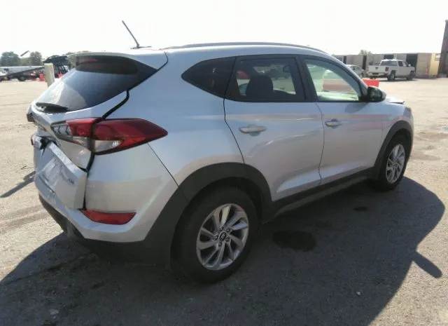 Photo 3 VIN: KM8J3CA43GU055913 - HYUNDAI TUCSON 