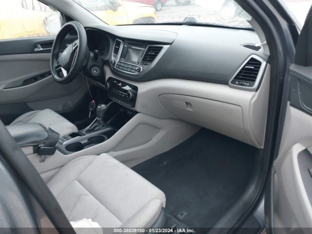 Photo 4 VIN: KM8J3CA43GU106603 - HYUNDAI TUCSON 