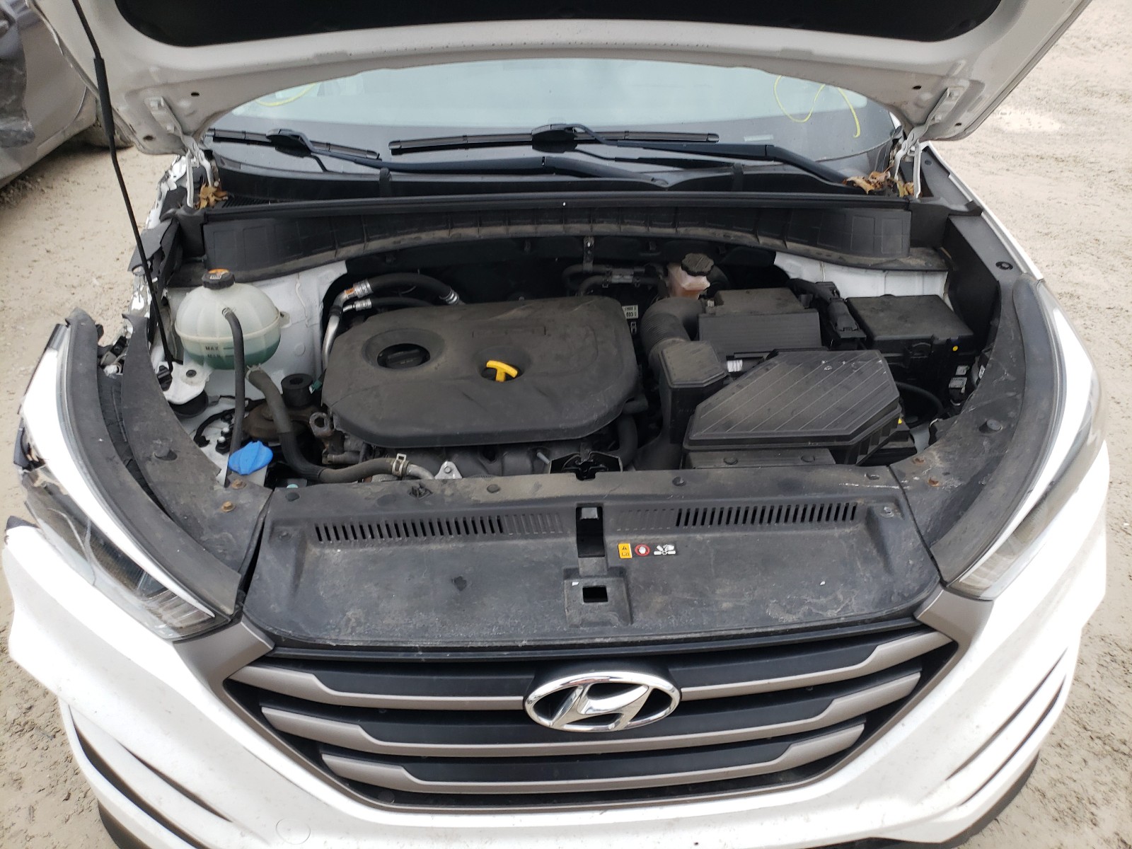 Photo 6 VIN: KM8J3CA43GU109193 - HYUNDAI TUCSON LIM 