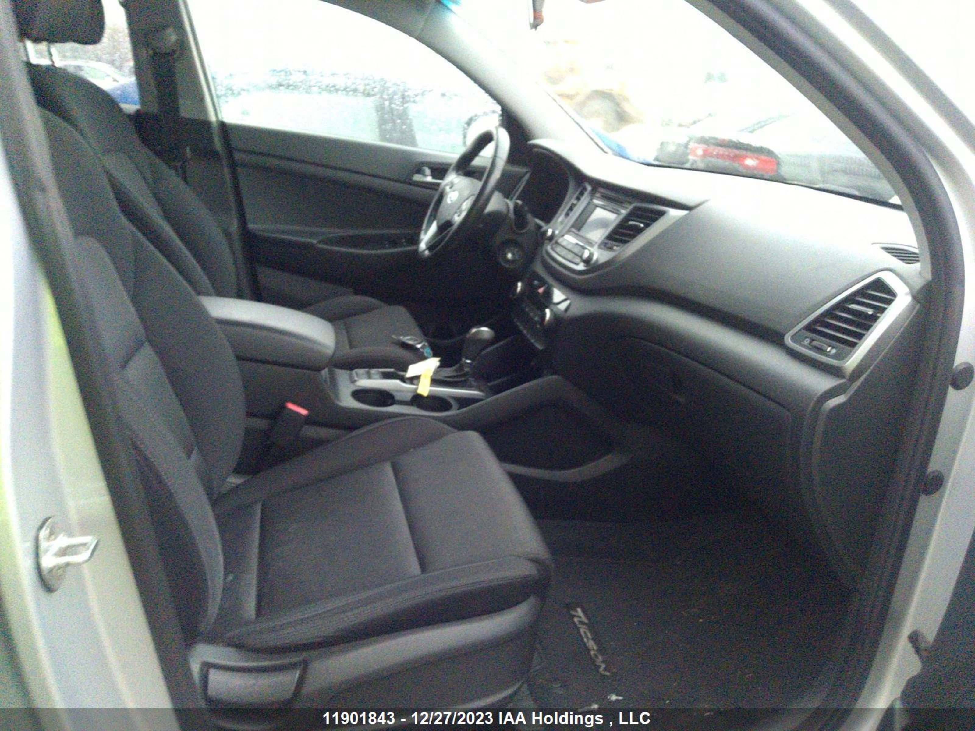 Photo 4 VIN: KM8J3CA43GU151170 - HYUNDAI TUCSON 