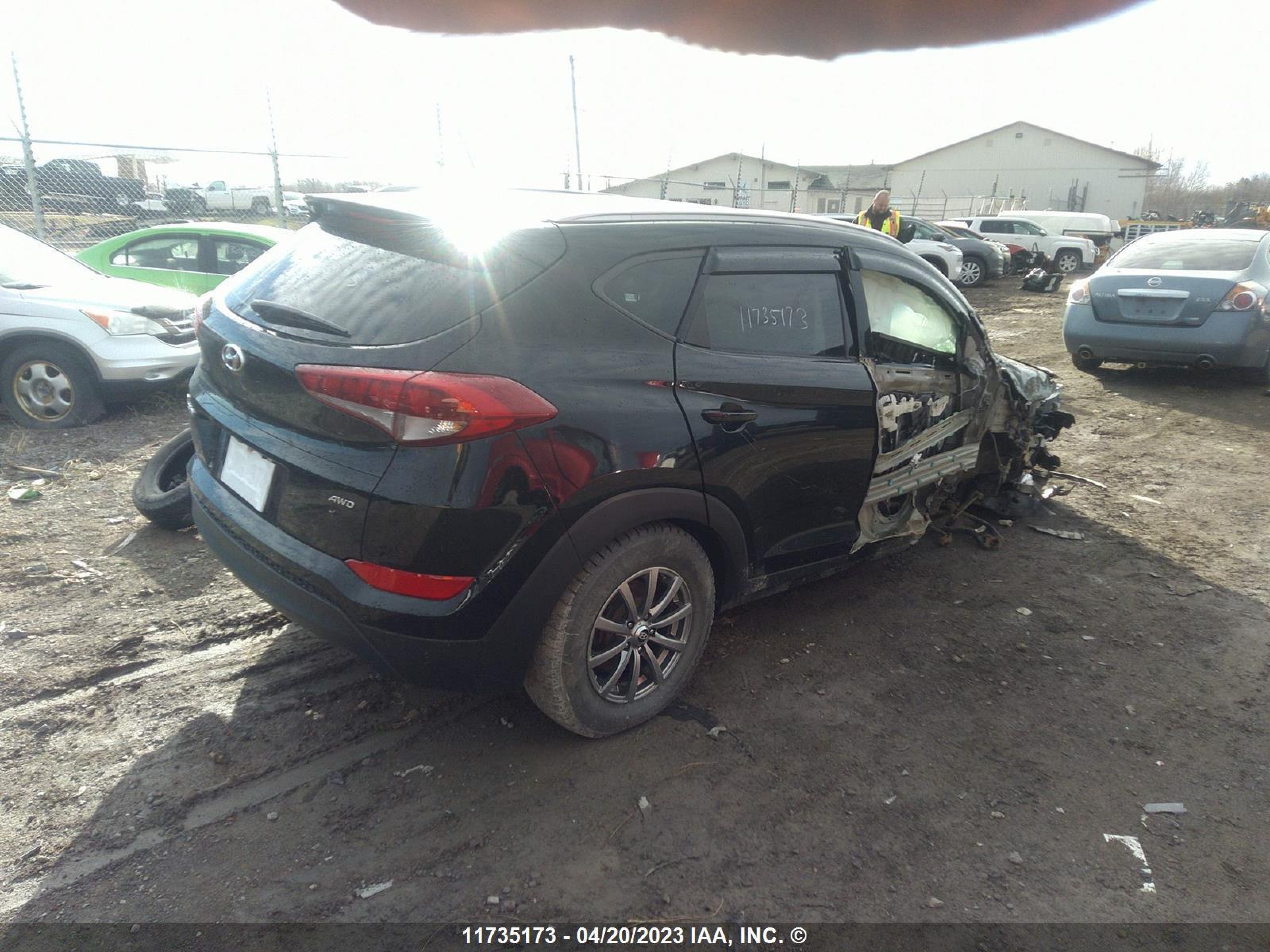 Photo 3 VIN: KM8J3CA43GU231410 - HYUNDAI TUCSON 