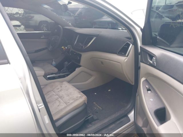 Photo 4 VIN: KM8J3CA43GU246666 - HYUNDAI TUCSON 