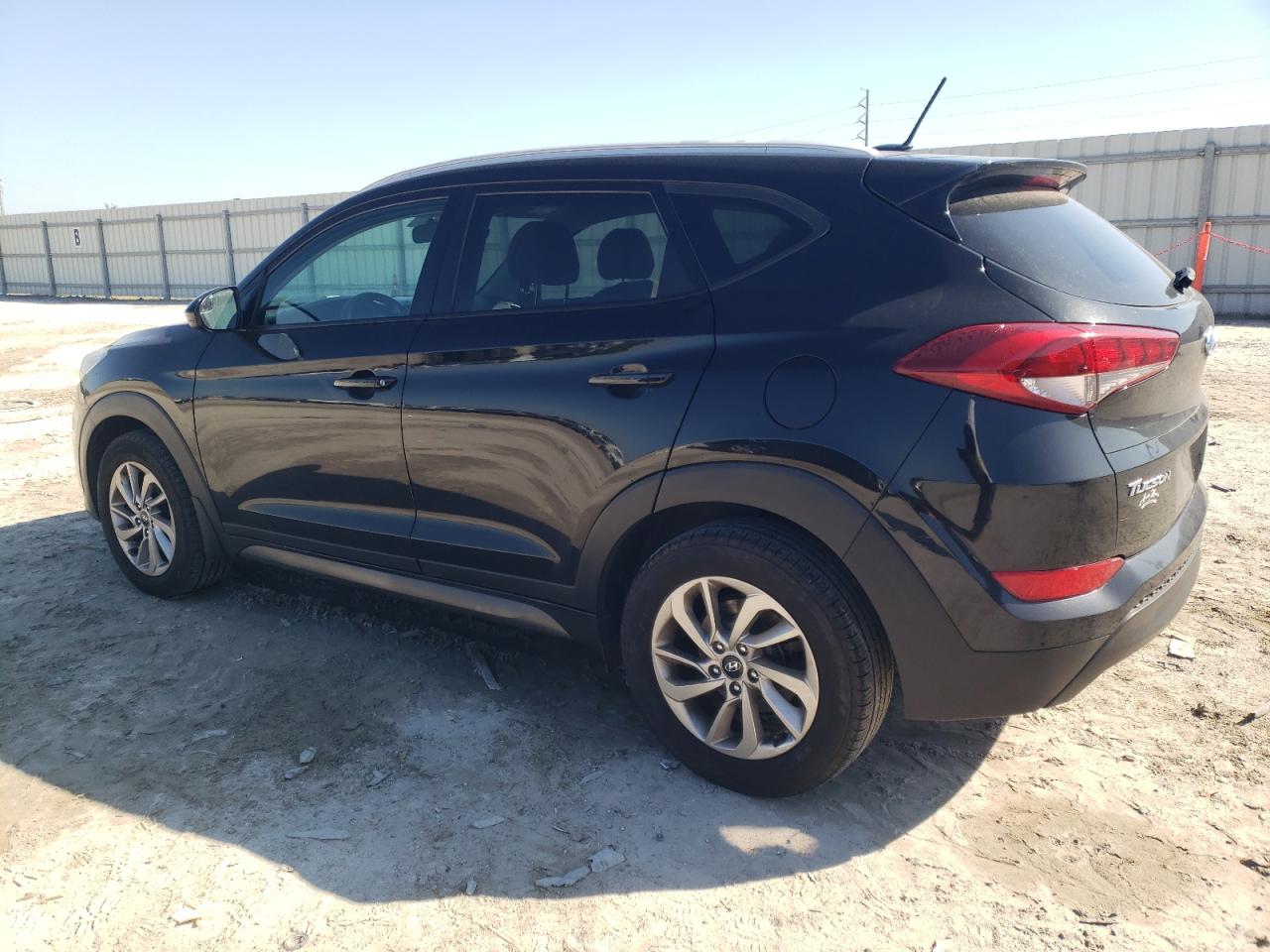 Photo 1 VIN: KM8J3CA43GU248059 - HYUNDAI TUCSON 