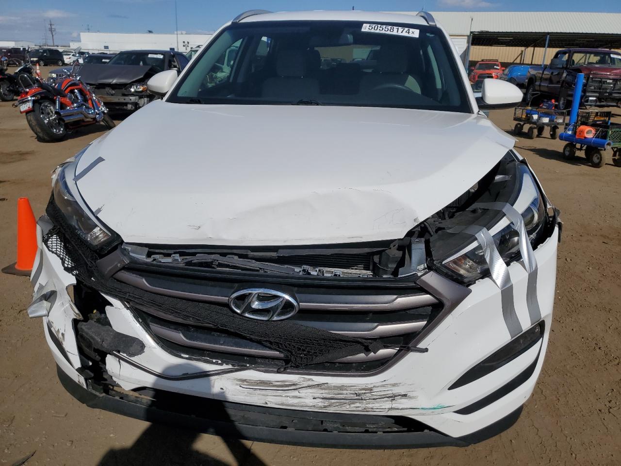 Photo 4 VIN: KM8J3CA43GU257084 - HYUNDAI TUCSON 