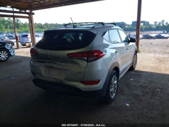 Photo 3 VIN: KM8J3CA43HU272038 - HYUNDAI TUCSON 