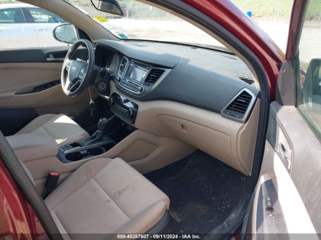 Photo 4 VIN: KM8J3CA43HU424707 - HYUNDAI TUCSON 