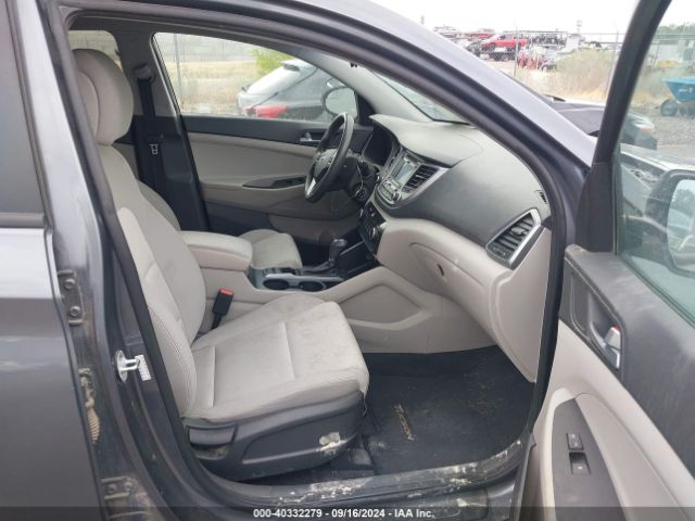 Photo 4 VIN: KM8J3CA43HU446075 - HYUNDAI TUCSON 