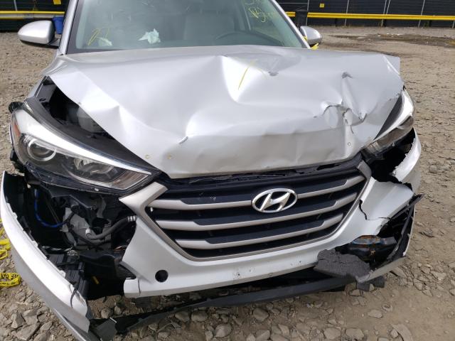 Photo 8 VIN: KM8J3CA43HU468917 - HYUNDAI TUCSON LIM 