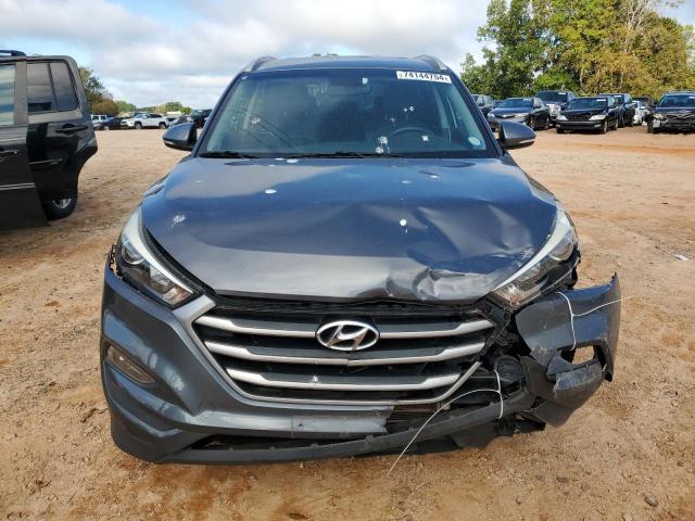 Photo 4 VIN: KM8J3CA43JU600516 - HYUNDAI TUCSON SEL 