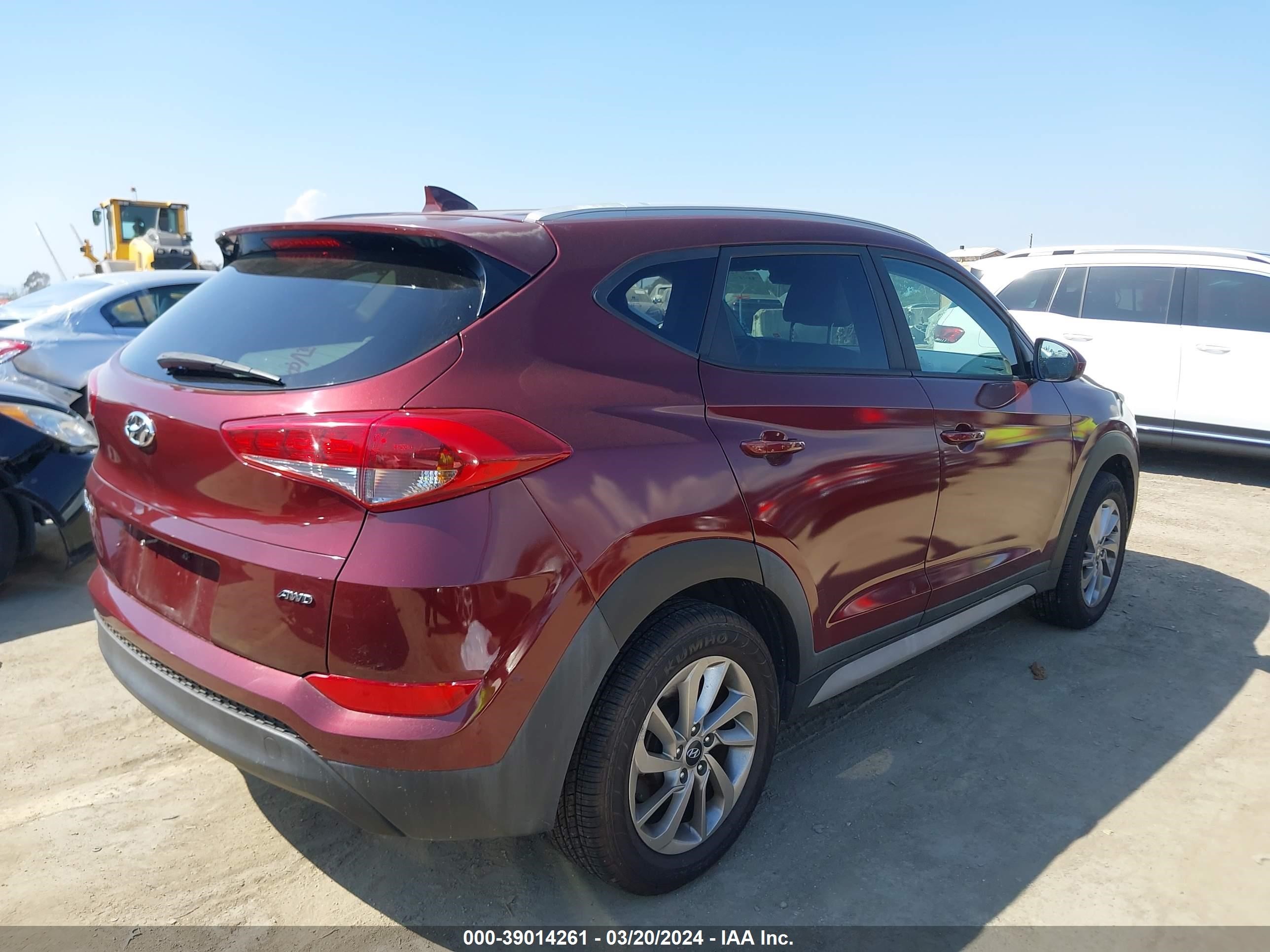 Photo 3 VIN: KM8J3CA43JU635038 - HYUNDAI TUCSON 