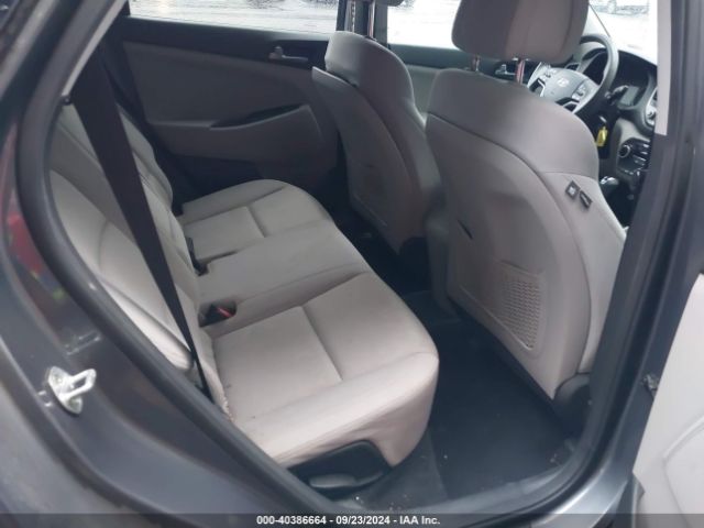 Photo 7 VIN: KM8J3CA43JU649943 - HYUNDAI TUCSON 