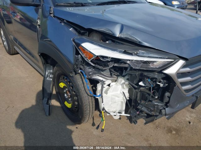 Photo 5 VIN: KM8J3CA43JU670596 - HYUNDAI TUCSON 