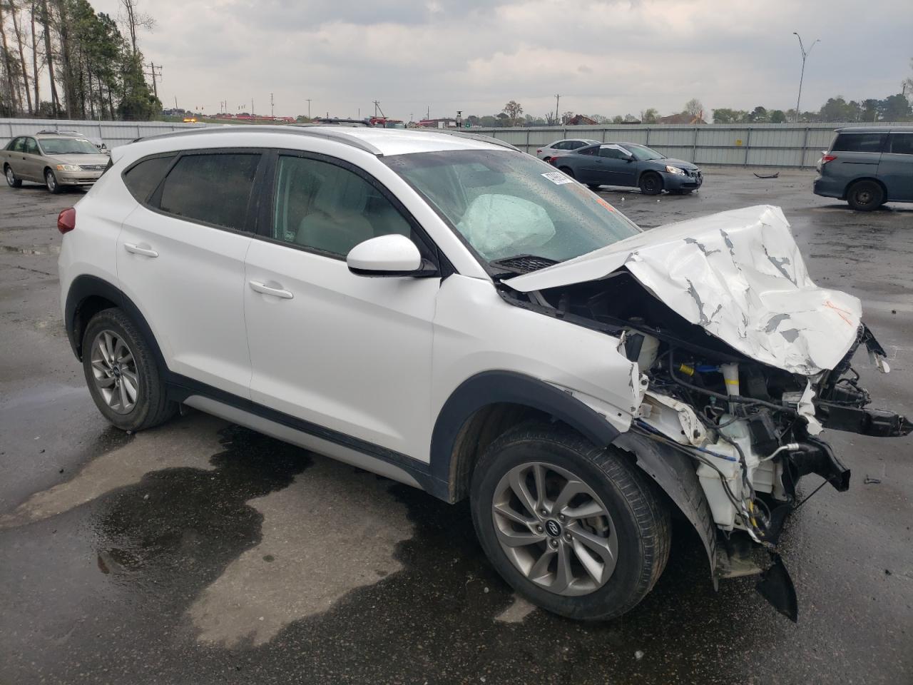 Photo 3 VIN: KM8J3CA43JU684241 - HYUNDAI TUCSON 