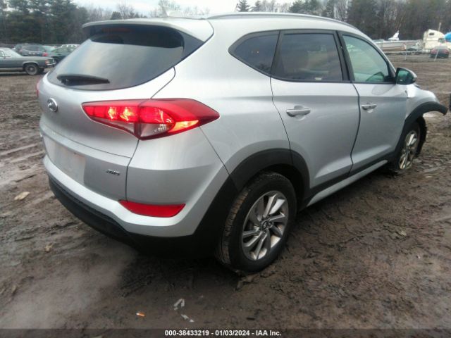 Photo 3 VIN: KM8J3CA43JU736564 - HYUNDAI TUCSON 